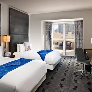 Fabulous Room Guest room 2 Queen City view Low floor